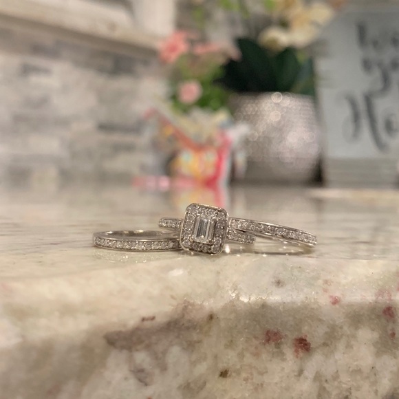 SOLD✨3 piece engagement wedding ring set - Picture 7 of 11